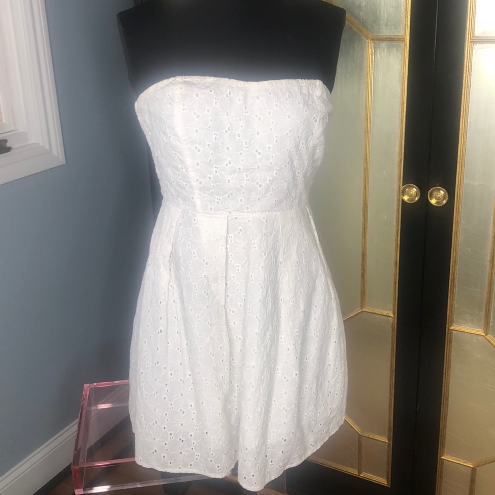 Forever 21 White Floral Summer Strapless Dress